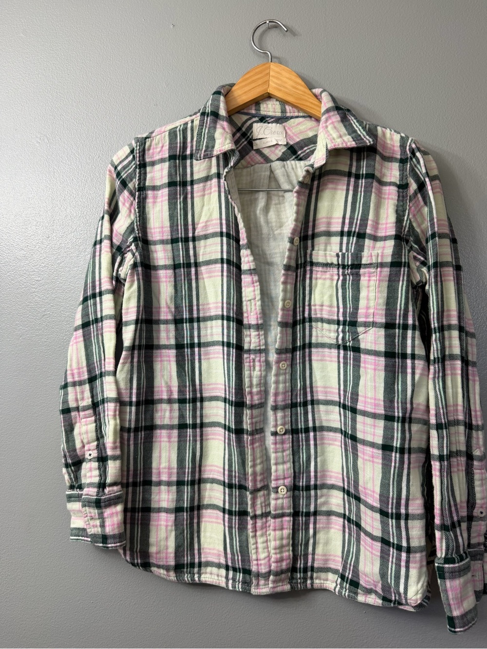 J. Crew Pink & Dark Green Classic Plaid Button-Down Shirt small